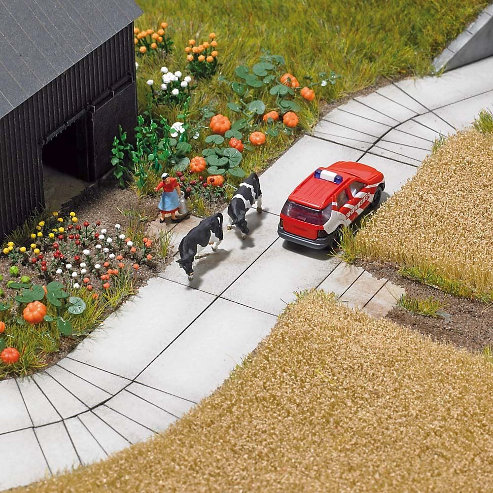 Busch 8136 - Betonplatten-Straße, Länge 58 cm Busch 8136 - Betonplatten-Straße, Länge 58 cm