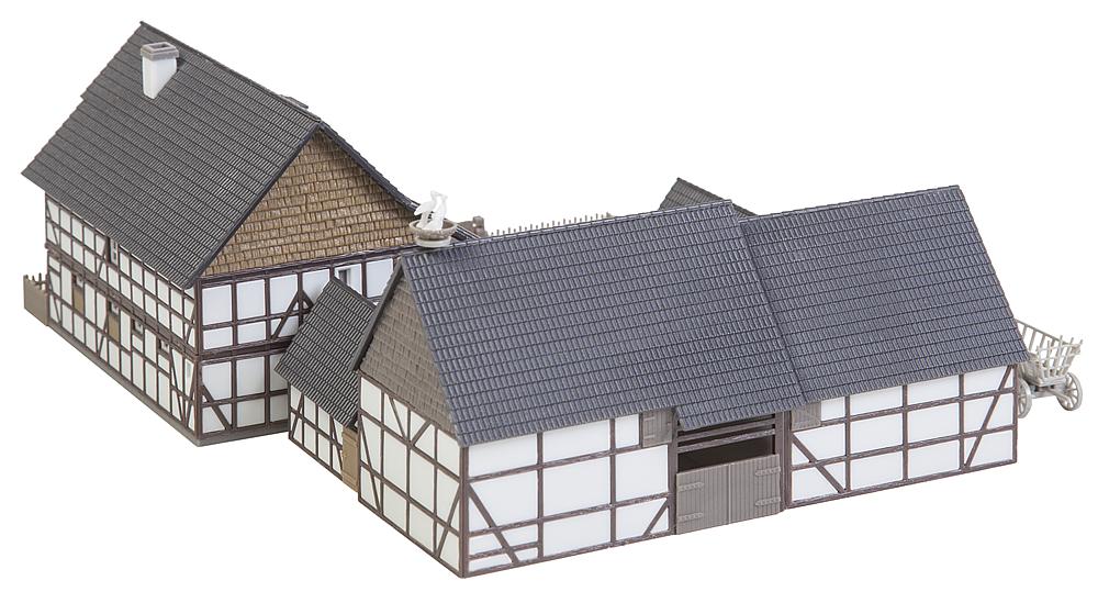 Faller 232360 - Dreiseit-Hof