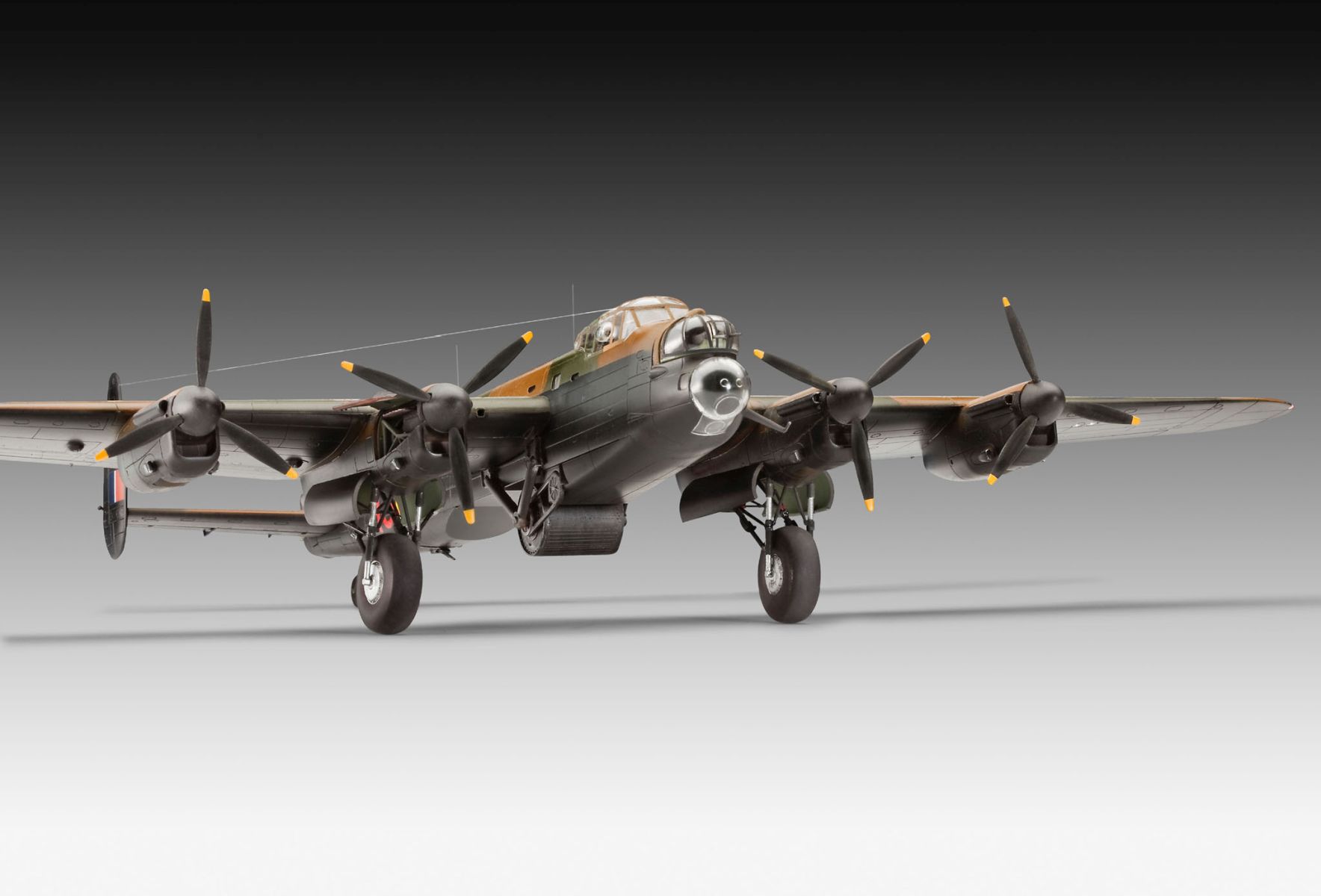 Revell 04295 - Lancaster B.III "DAMBUSTERS"