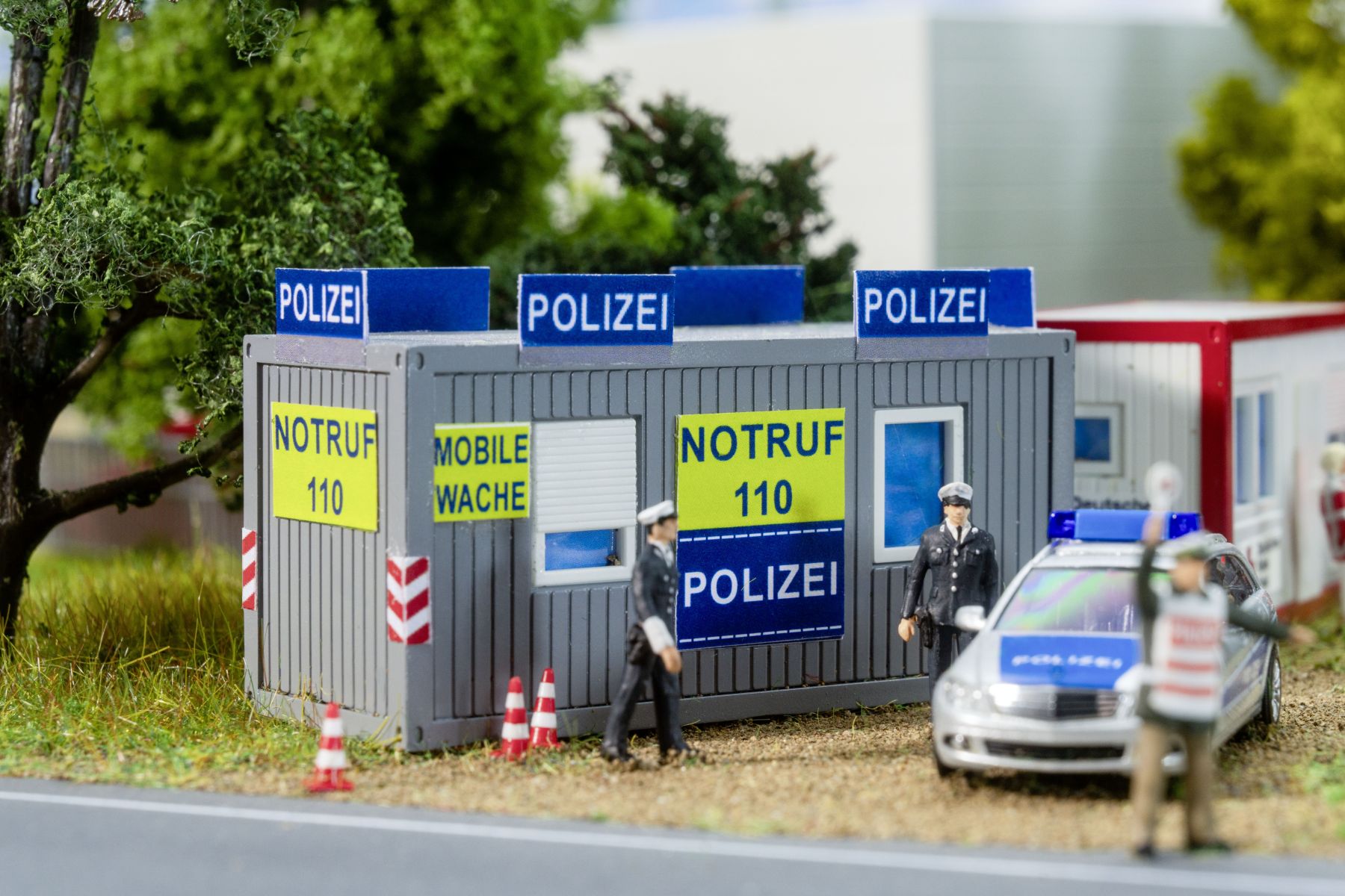 Faller 180338 - Bürocontainer Polizei und DRK