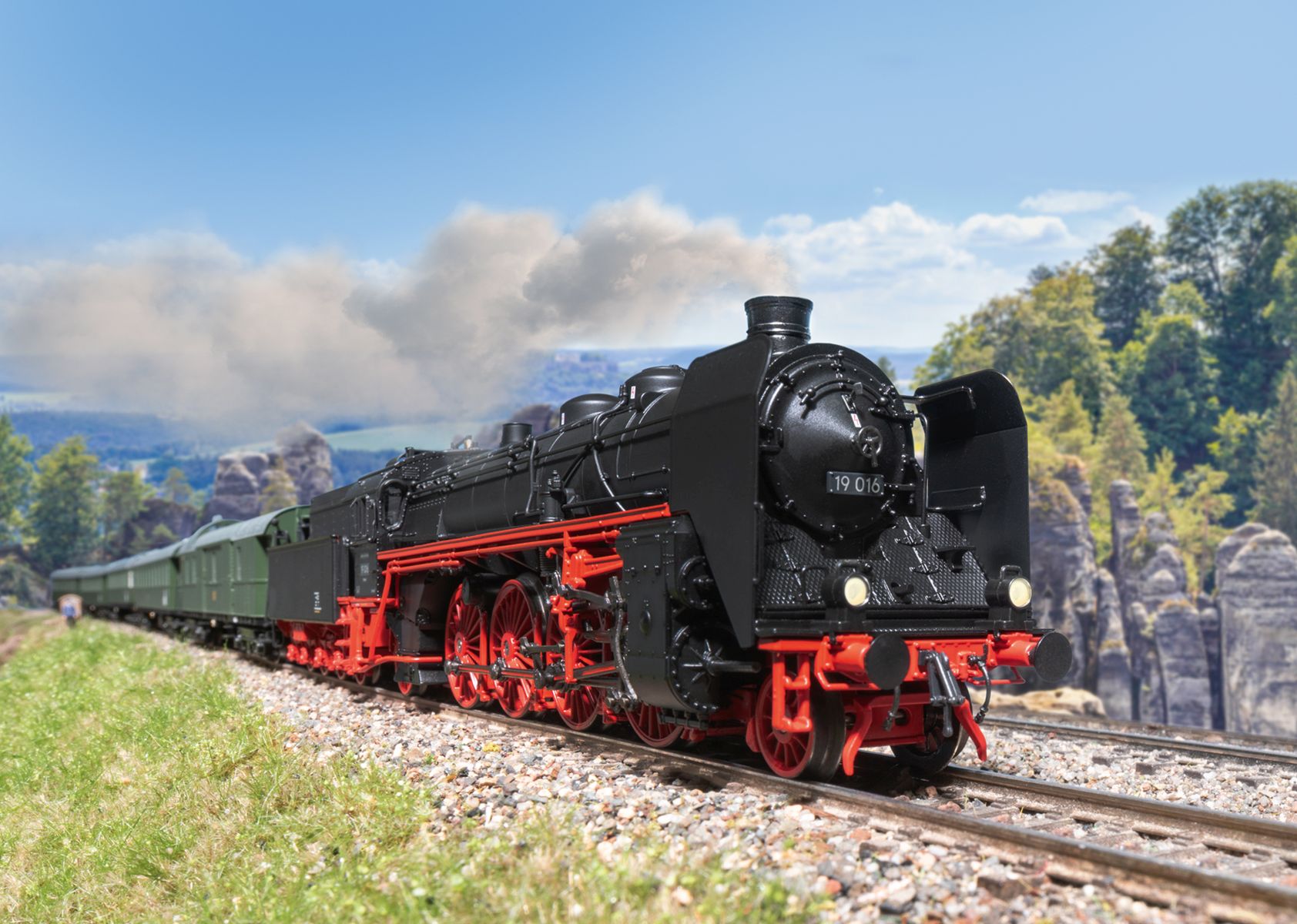 Märklin 38190 - Dampflok 19.0 'Sachsenstolz', 19 016, DR, Ep.III, MFX+-Sound Märklin 38190 - Dampflok 19.0 'Sachsenstolz', 19 016, DR, Ep.III, MFX+-Sound