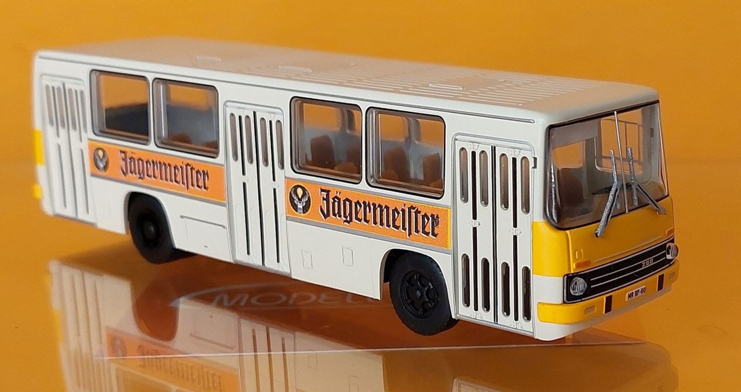 Brekina 03-392 - Ikarus 260 Nahverkehr Halberstadt - Jägermeister