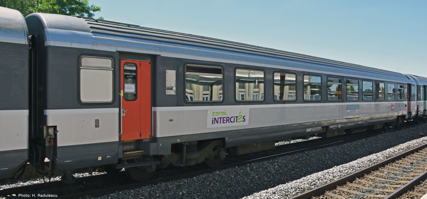 Roco 74536 - Corail-Großraumwagen 1. Klasse, SNCF, Ep.VI