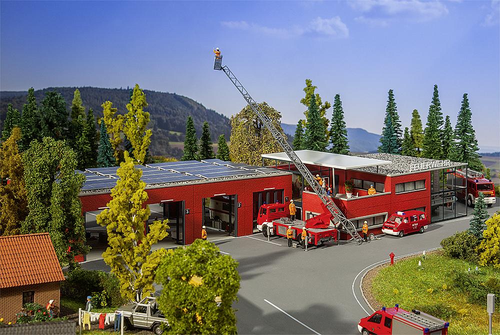 Faller 130160 - Moderne Feuerwache Faller 130160 - Moderne Feuerwache