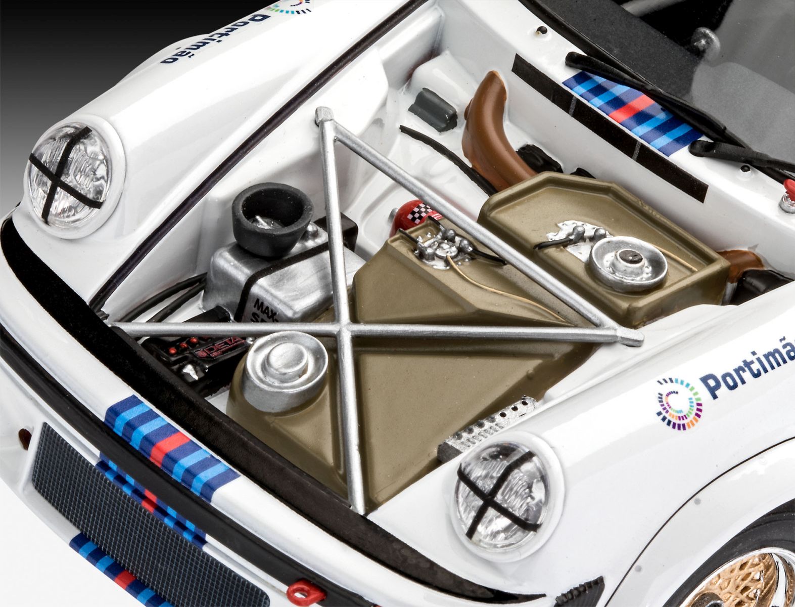 Revell 07685 - Porsche 934 RSR "Martini" Revell 07685 - Porsche 934 RSR "Martini"