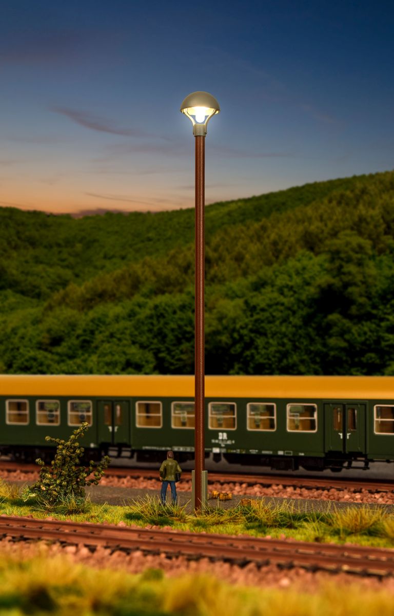 Viessmann 6962 - Bahnhofsleuchte, LED