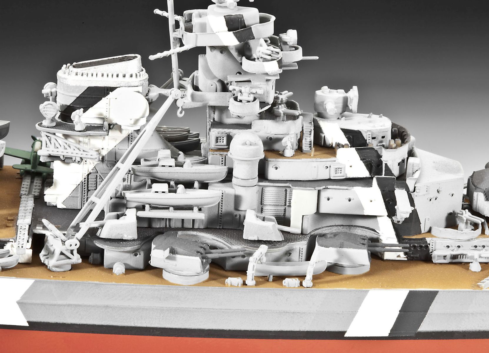 Revell 05098 - Battleship Bismarck Revell 05098 - Battleship Bismarck