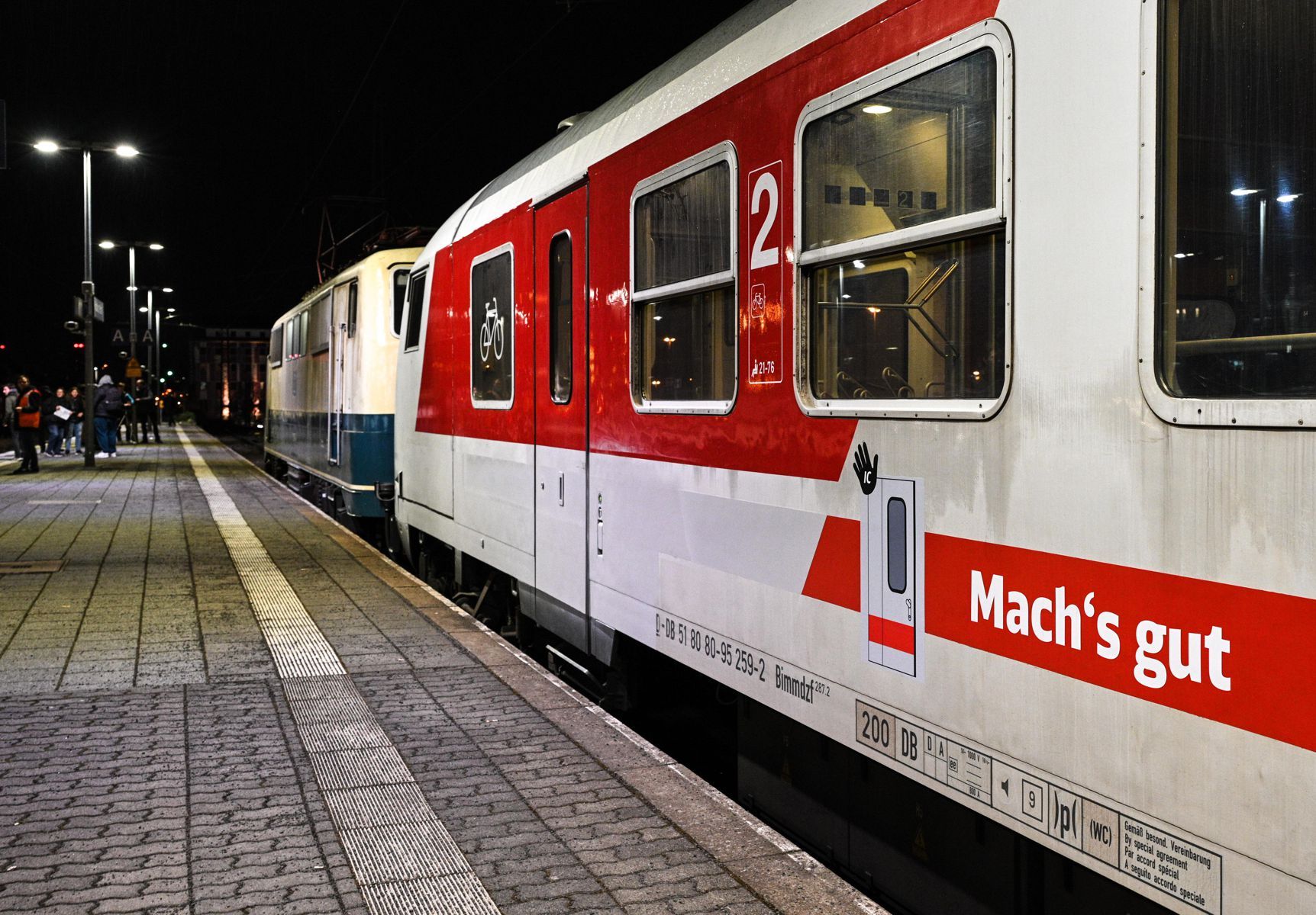 Roco 6200174 - 4er Set Personenwagen 'Abschiedsfahrt Drehfalttüren', DBAG, Ep.VI