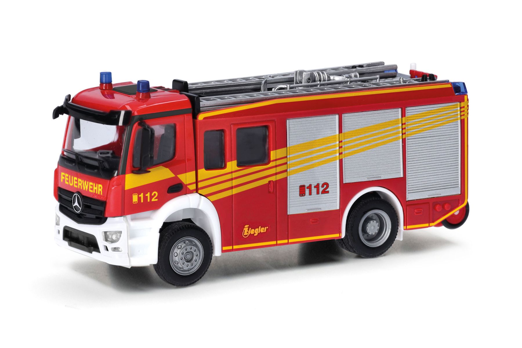 Herpa 098168 - Mercedes-Benz Actros S HLF 2000 "Feuerwehr"