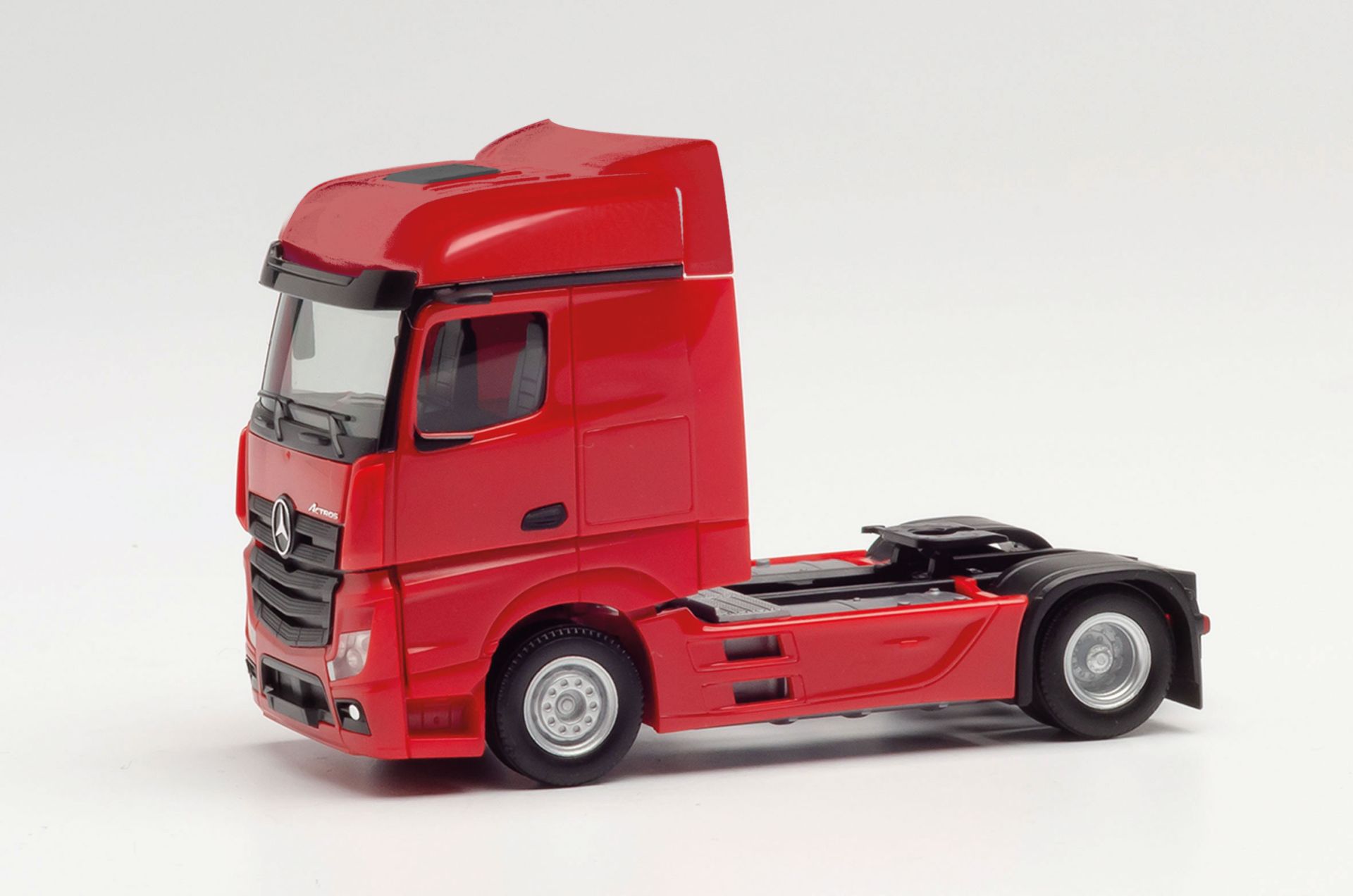 Herpa 309189-003 - Mercedes-Benz Actros `18 Bigspace Zugmaschine, rot / red