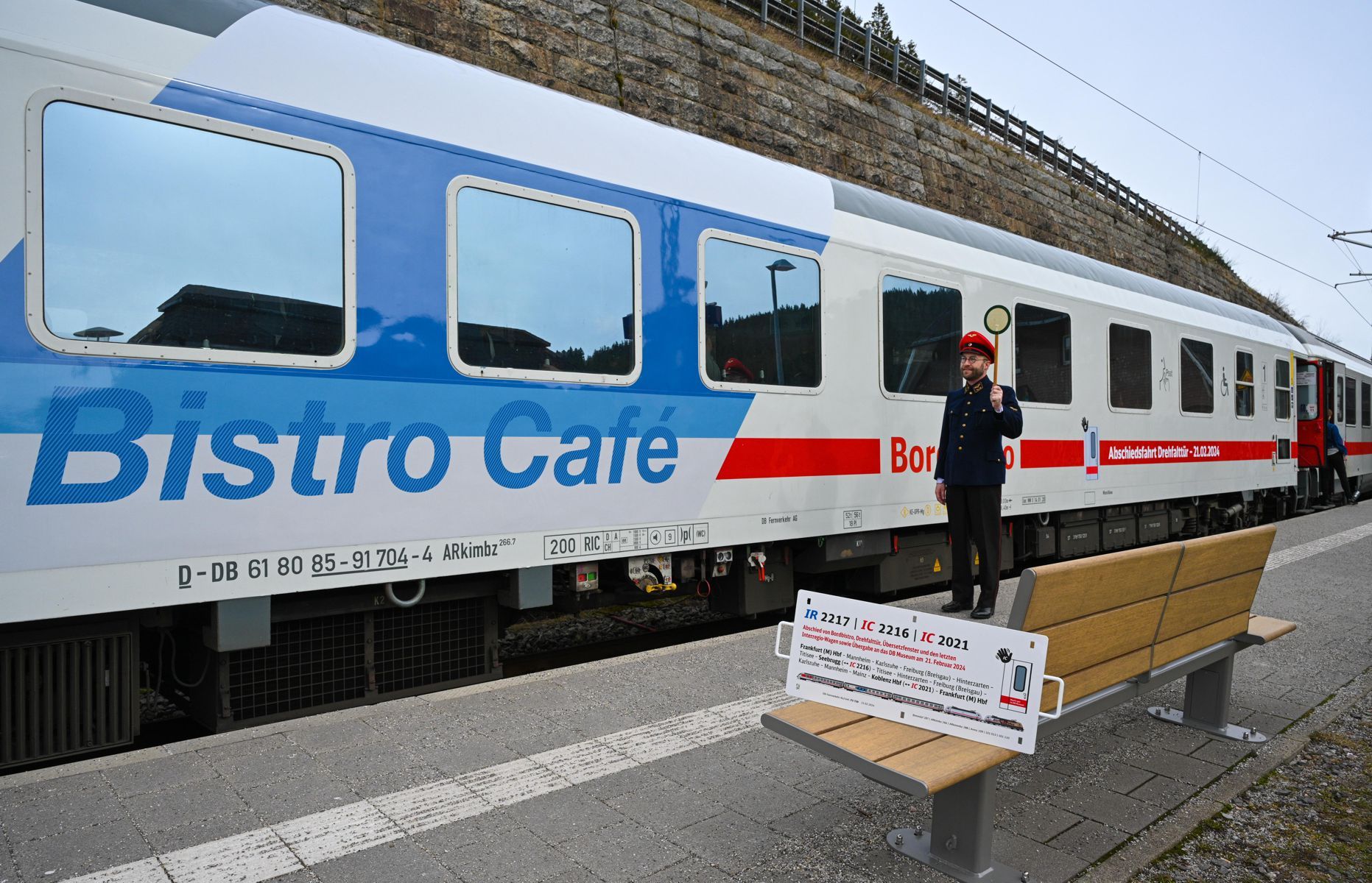 Roco 6200173 - 3er Set Personenwagen mit Steuerwagen 'Abschiedsfahrt Drehfalttüren', DBAG, Ep.VI