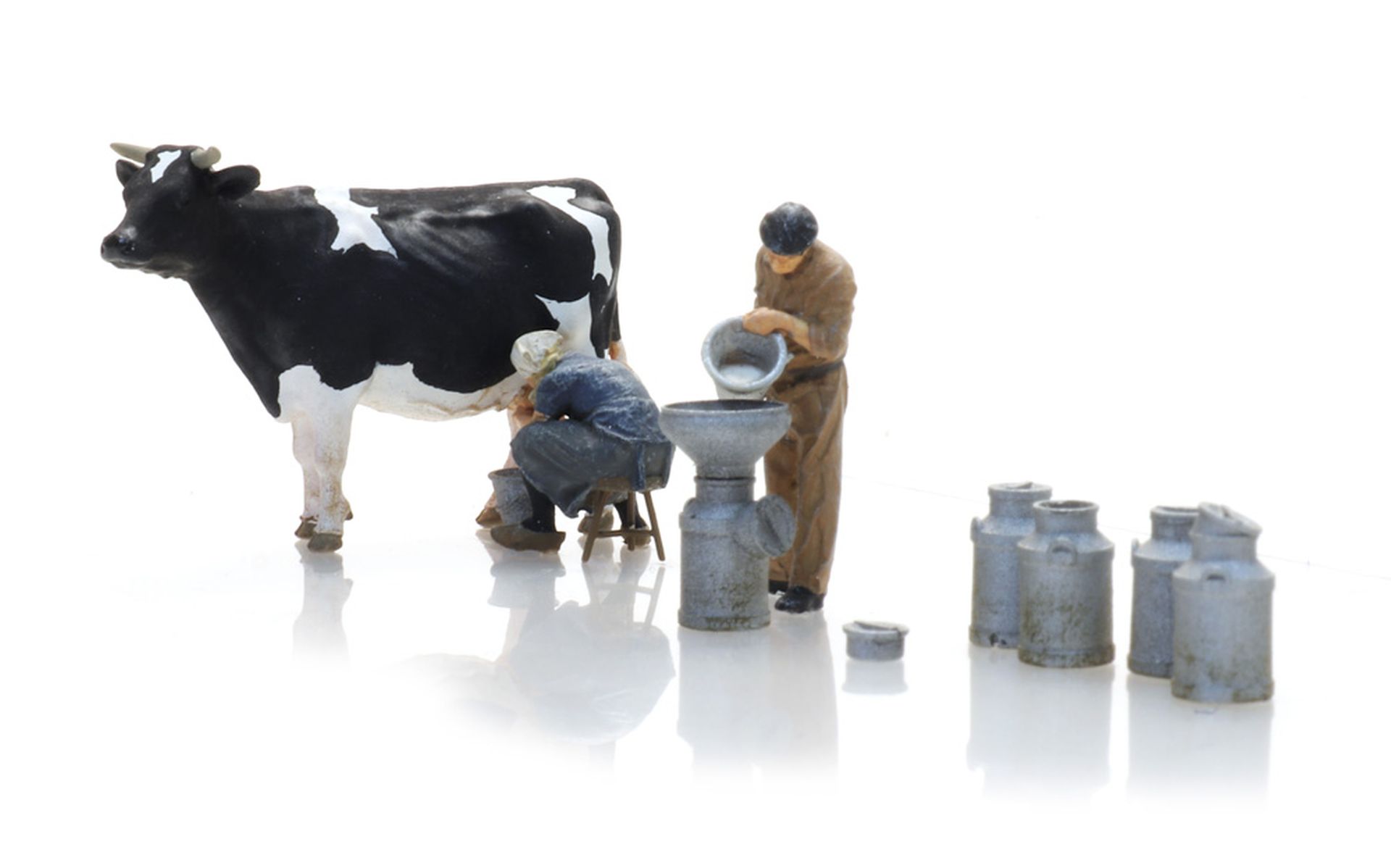 Artitec 5870023 - Milchbauern mit Kuh