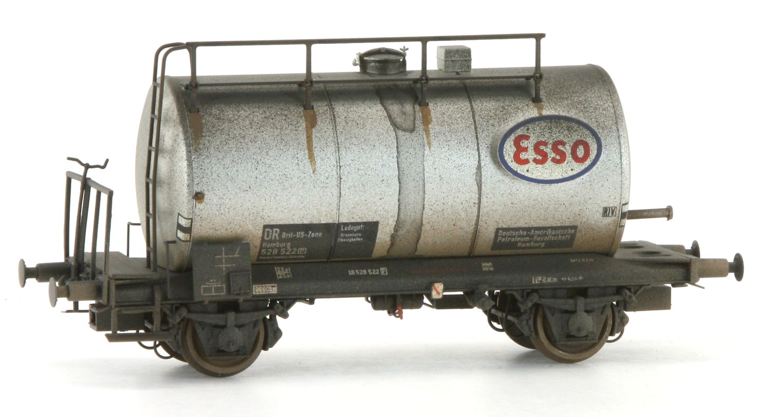 Exact-Train EX22011 - Kesselwagen Uerdingen, DR-Zone, Ep.III 'ESSO' verschmutzt