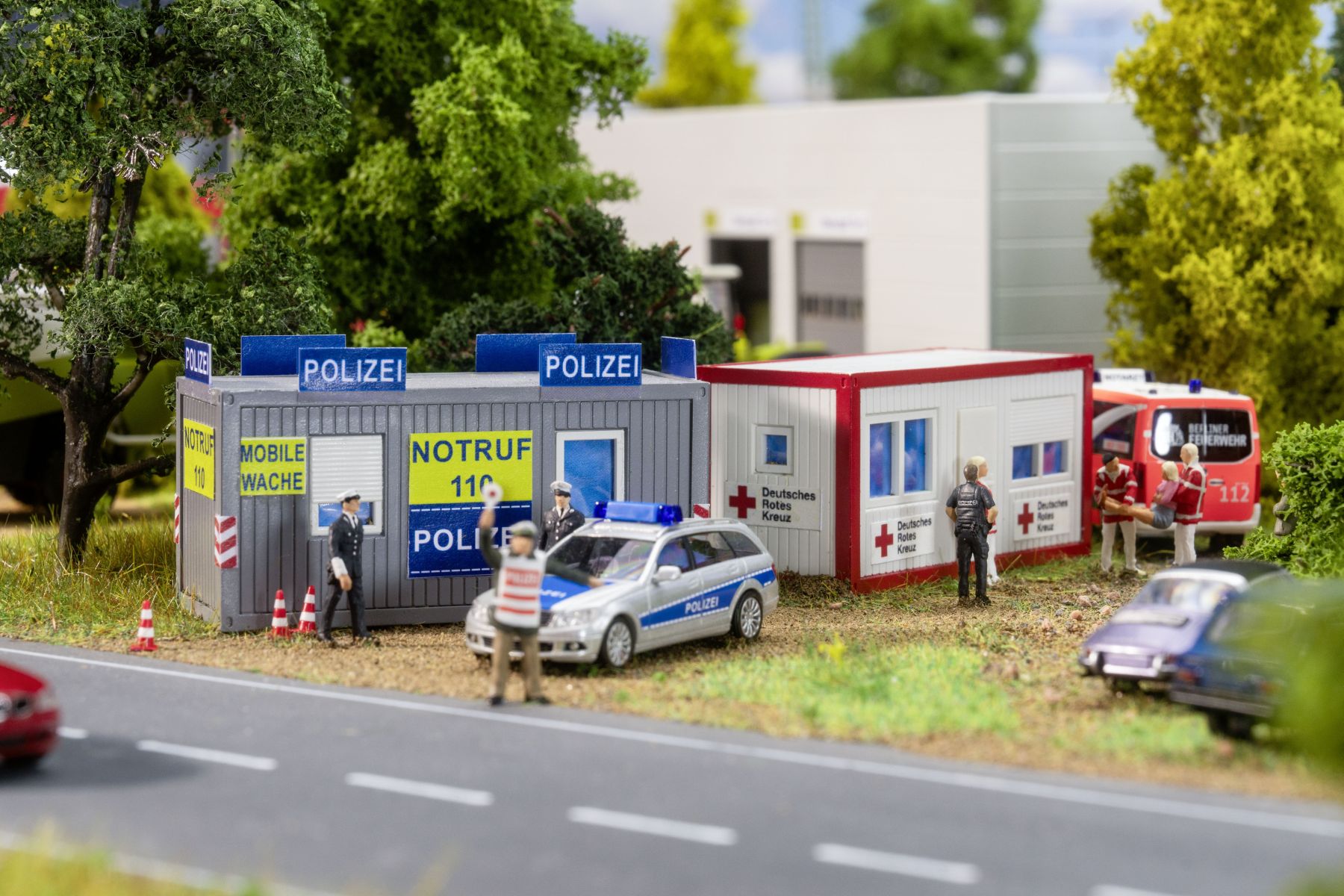 Faller 180338 - Bürocontainer Polizei und DRK