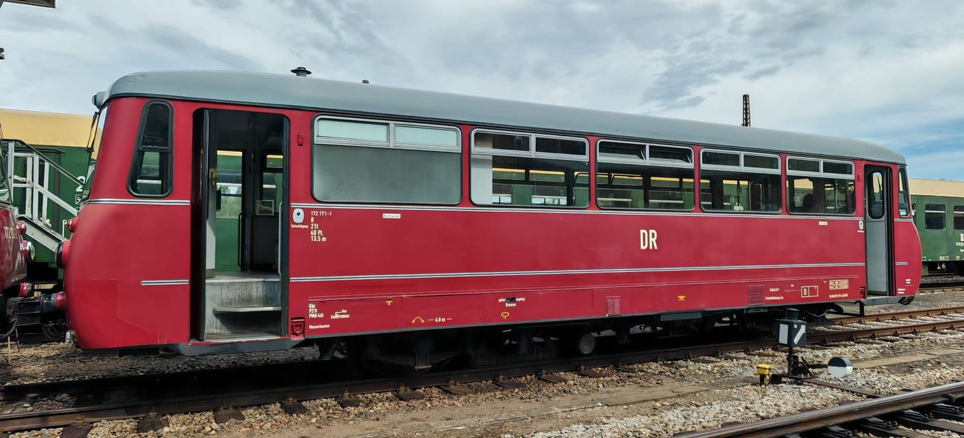 Kres 54001362 - Triebwagen LVT 172 132-3 und LVT 172 171-1, KSR, Ep.VI, DC-Sound