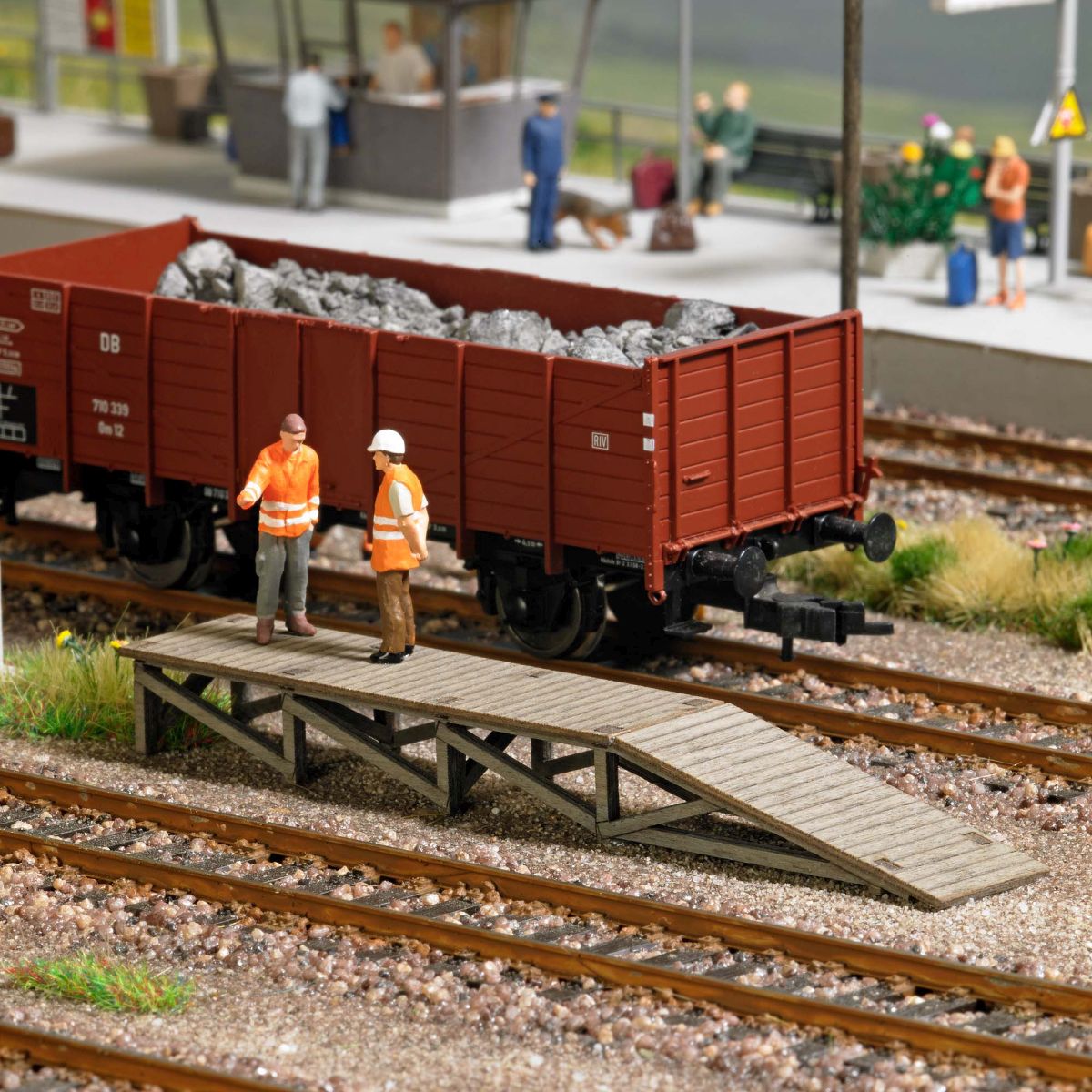 Busch 8815 - Kleine Laderampe