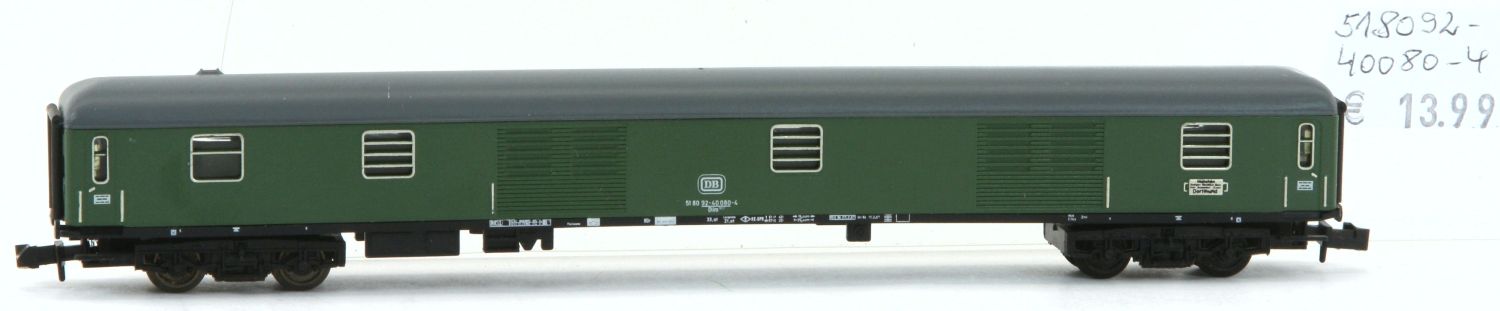 Trix 518092-40080-4-G - Express D-Zug Packwagen,DB,grün