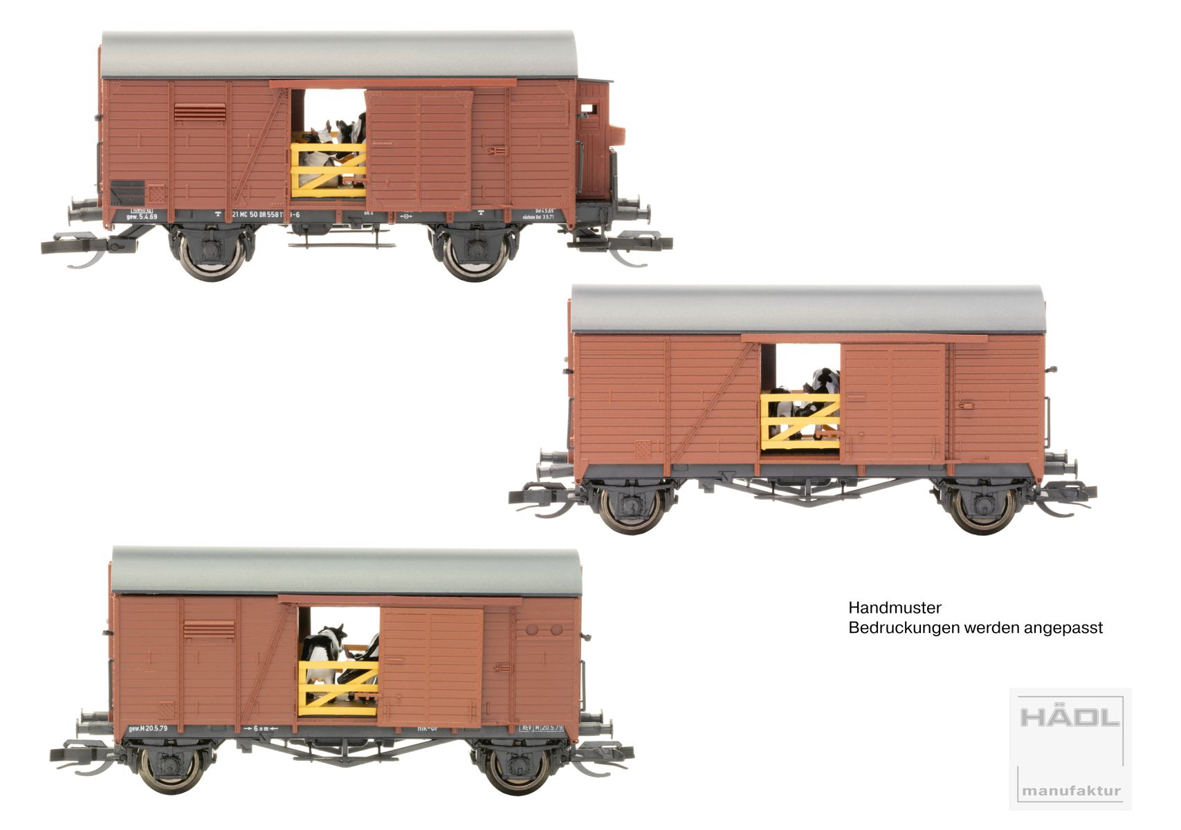 Hädl 115613 - 3er Set gedeckte Güterwagen mit Kühen, DR, Ep.III
