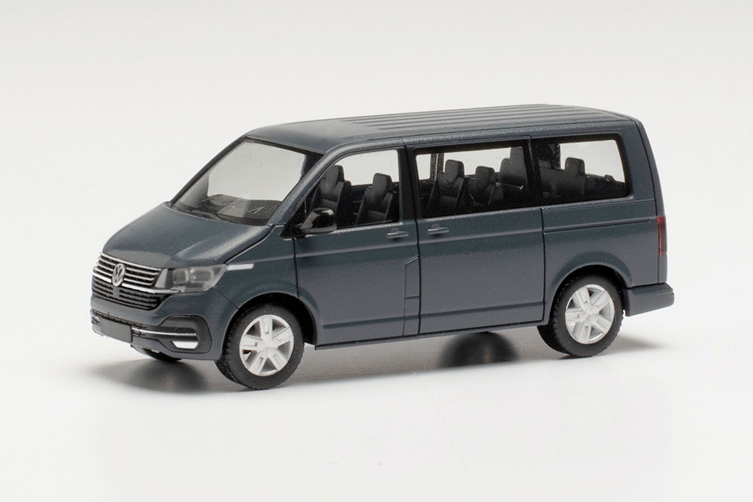Herpa 096782 - VW T 6.1 Caravelle, pure grey
