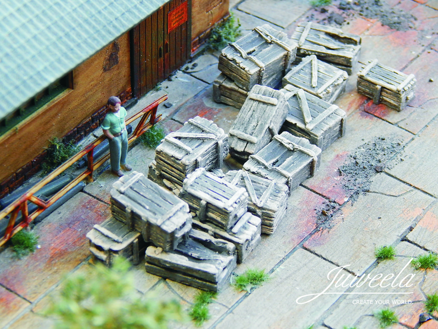 Juweela 28306 - alte Holzkisten dunkel, 32 Stück, 1:87, H0 Juweela 28306 - alte Holzkisten dunkel, 32 Stück, 1:87, H0