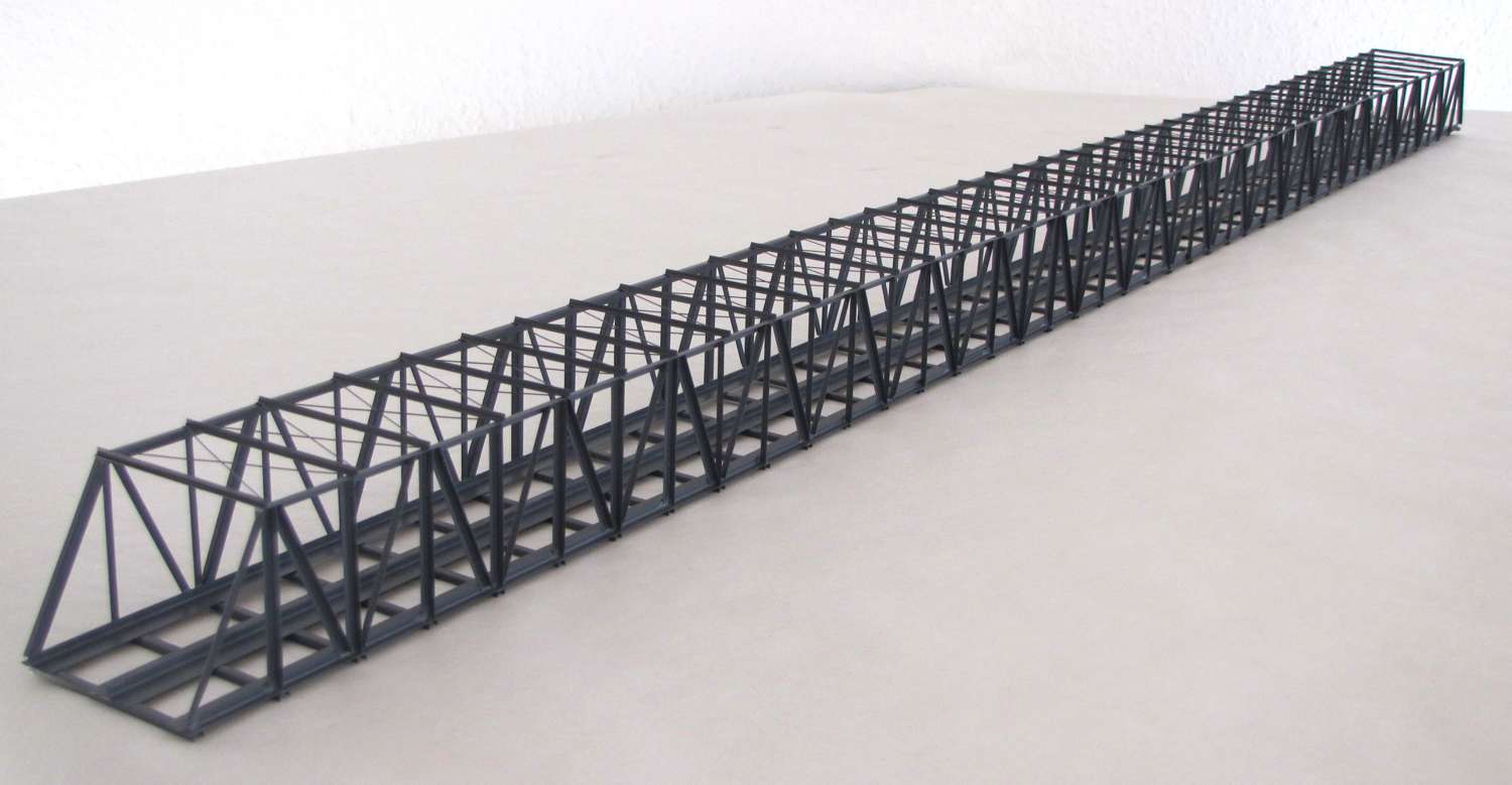Hack 21280 - KN105-2 - Lange Kastenbrücke 105cm, 2-gleisig, grau