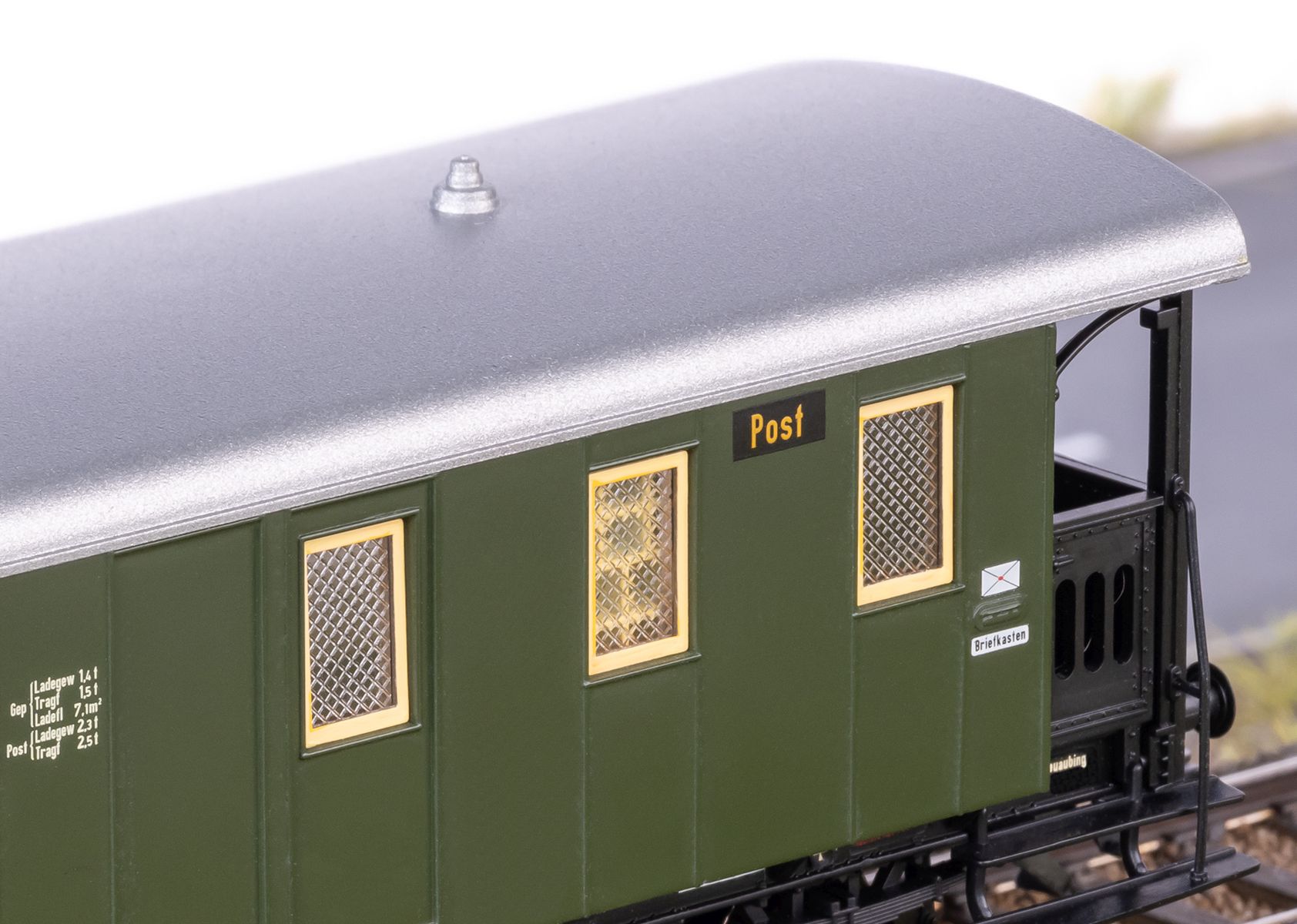 Trix 21229 - Zugset mit BR 98,3 'Glaskasten' und Personenwagen, DB, Ep.III, DC-MFX-Sound Trix 21229 - Zugset mit BR 98,3 'Glaskasten' und Personenwagen, DB, Ep.III, DC-MFX-Sound