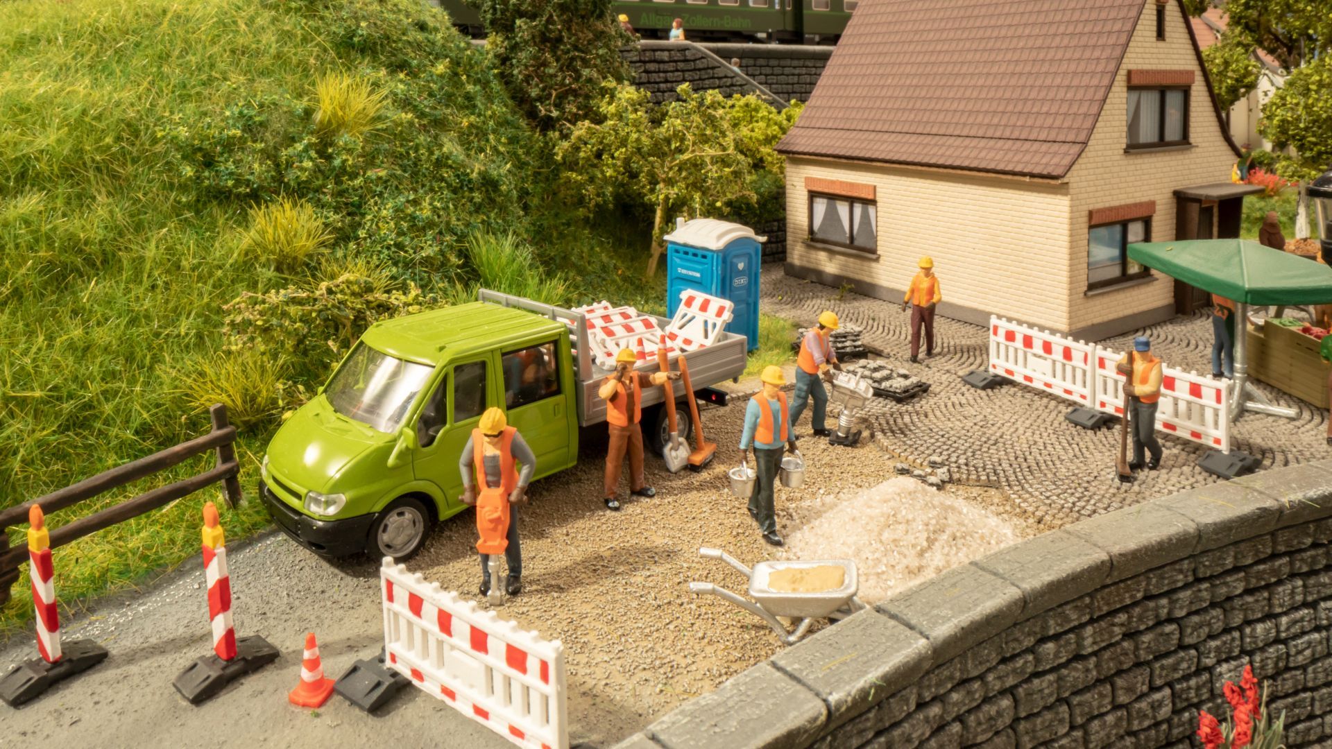 Noch 51250 - micro-rooms LED-Gebäude-Beleuchtungs-Set, Start-Set mit 4 ...