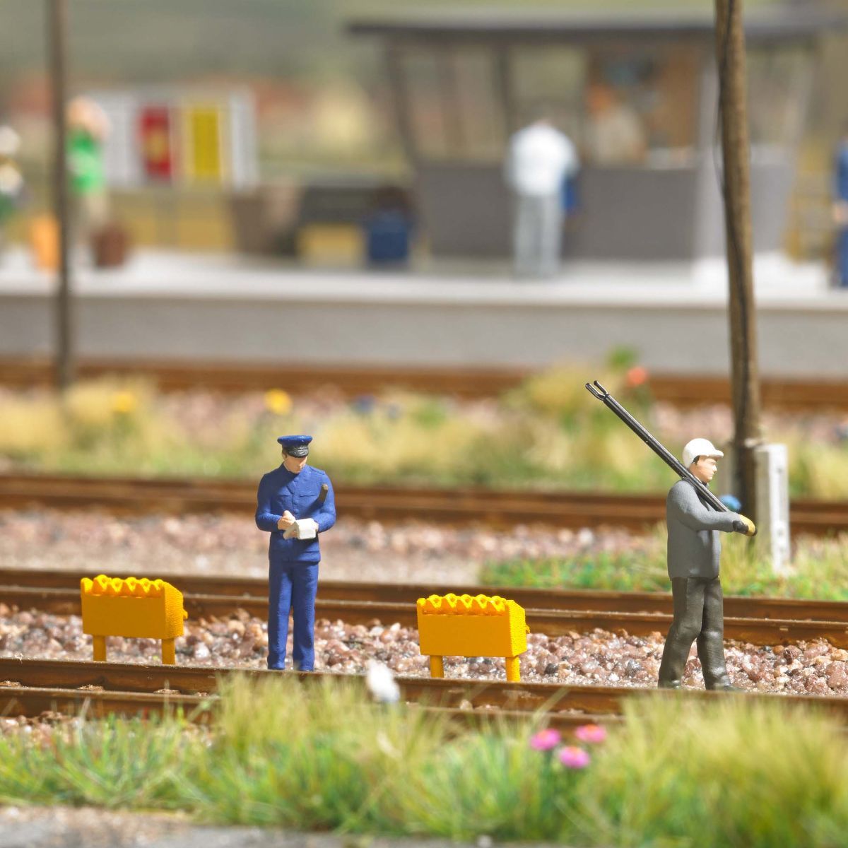 Busch 8875 - Aktion-Set: Rangierer & Wagenmeister Epoche 3-4