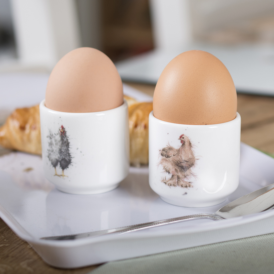 Wrendale Eierbecher Set aus Porzellan, Motiv Hühner, Inhalt 2 Stück
