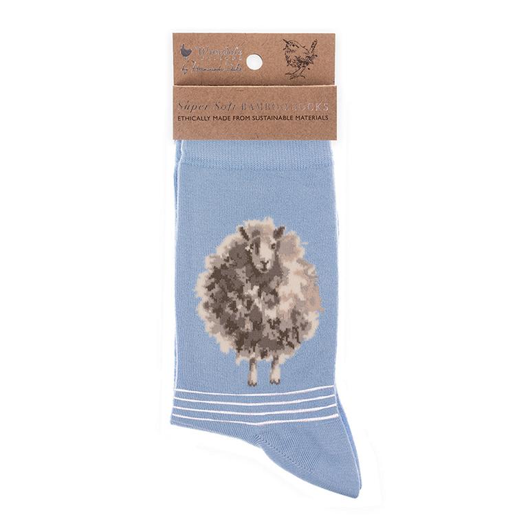 Wrendale Socken "Woolly Jumper", Motiv Schaaf, blau/weiß gestreift, aus Super Soft Bambus, Einheitsgröße, mit Geschenktasche