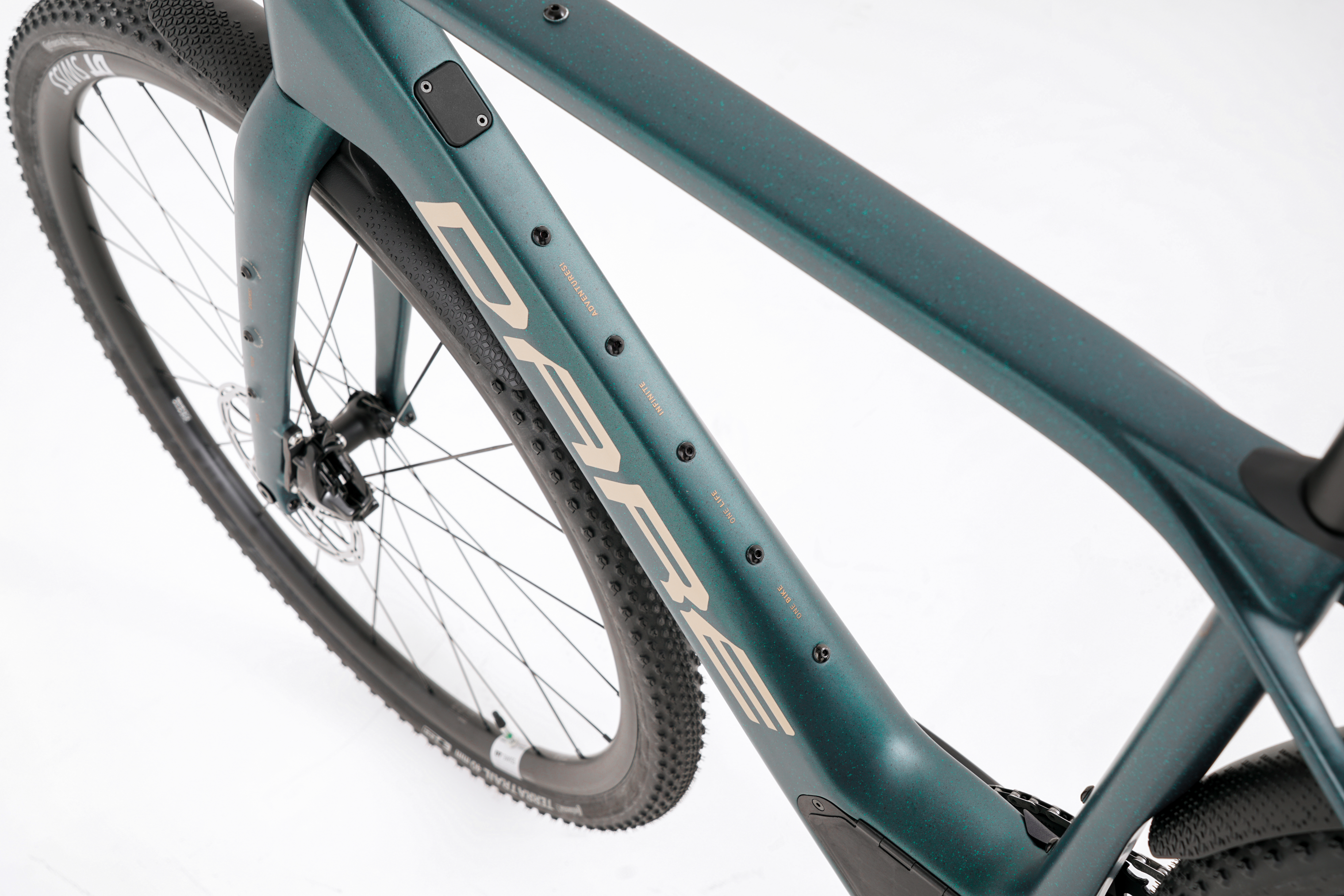 GA R8 Di28 Rh54cm Diamant 12K