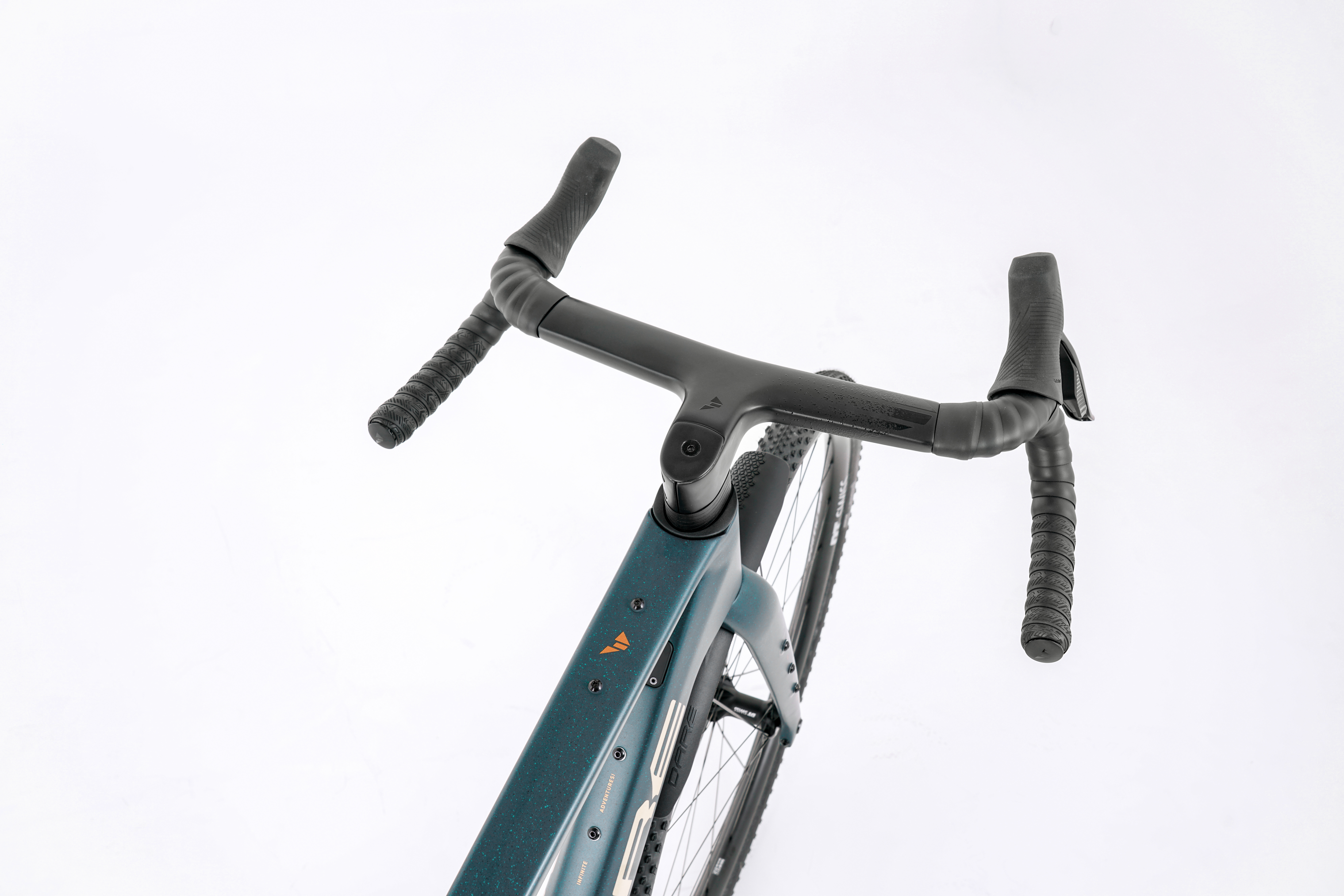 GA R8 Di28 Rh54cm Diamant 12K