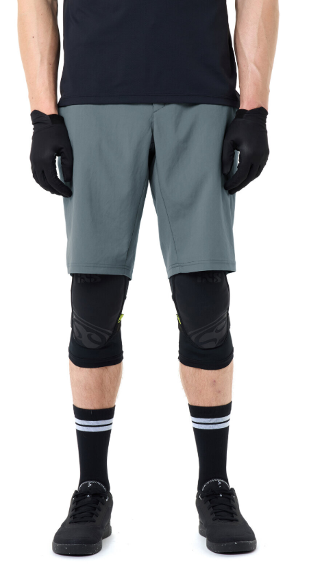 Me Loamer Shorts Größe: XL Farbe: heron uni