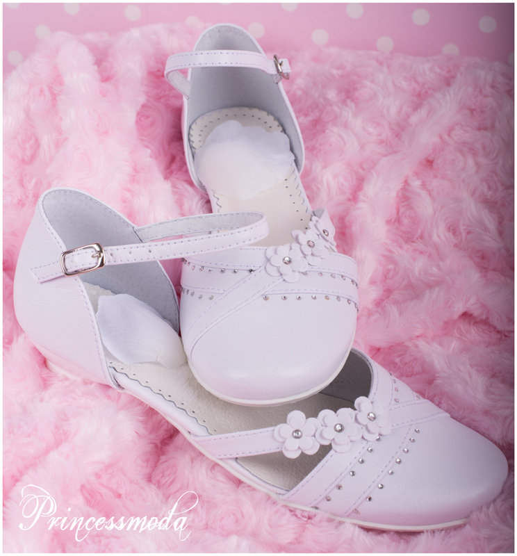 10-Zarter-festlicher-Schuh-f_r-alle-Prinzessinnen_-Absatz-2-3