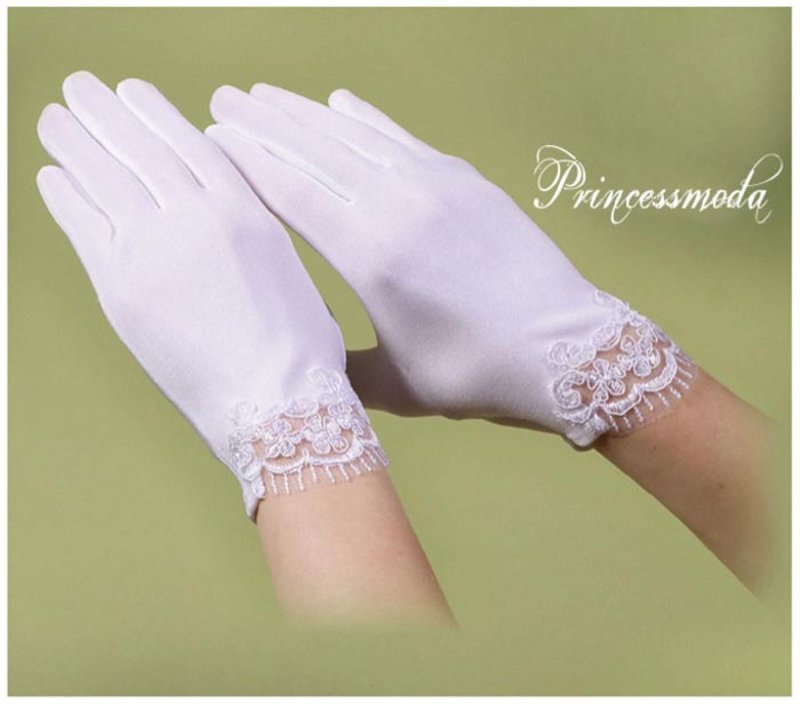 RK-042 Kommunionhandschuhe mit Spitze - sehr edel
