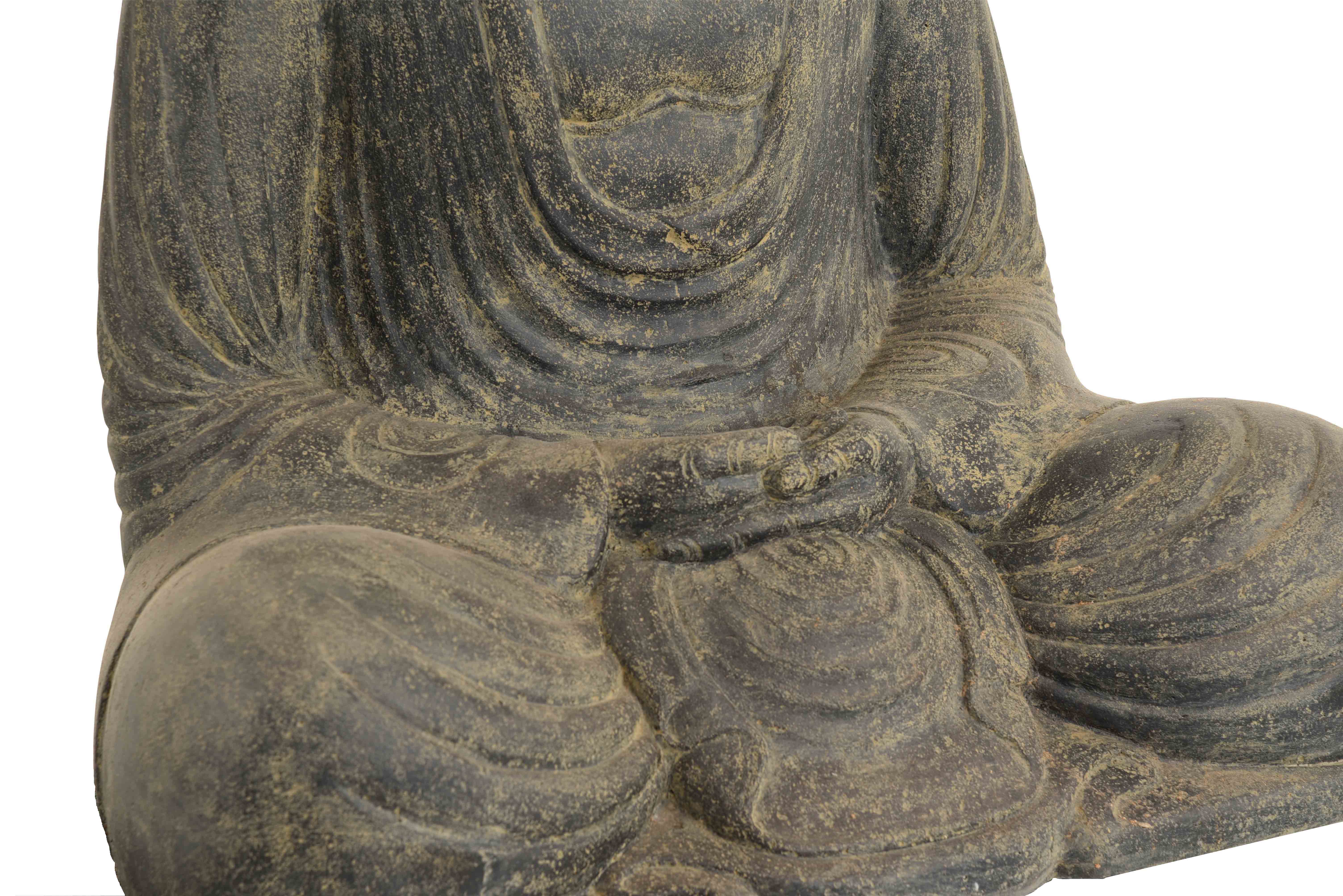 Japanischer Buddha aus Steinguss