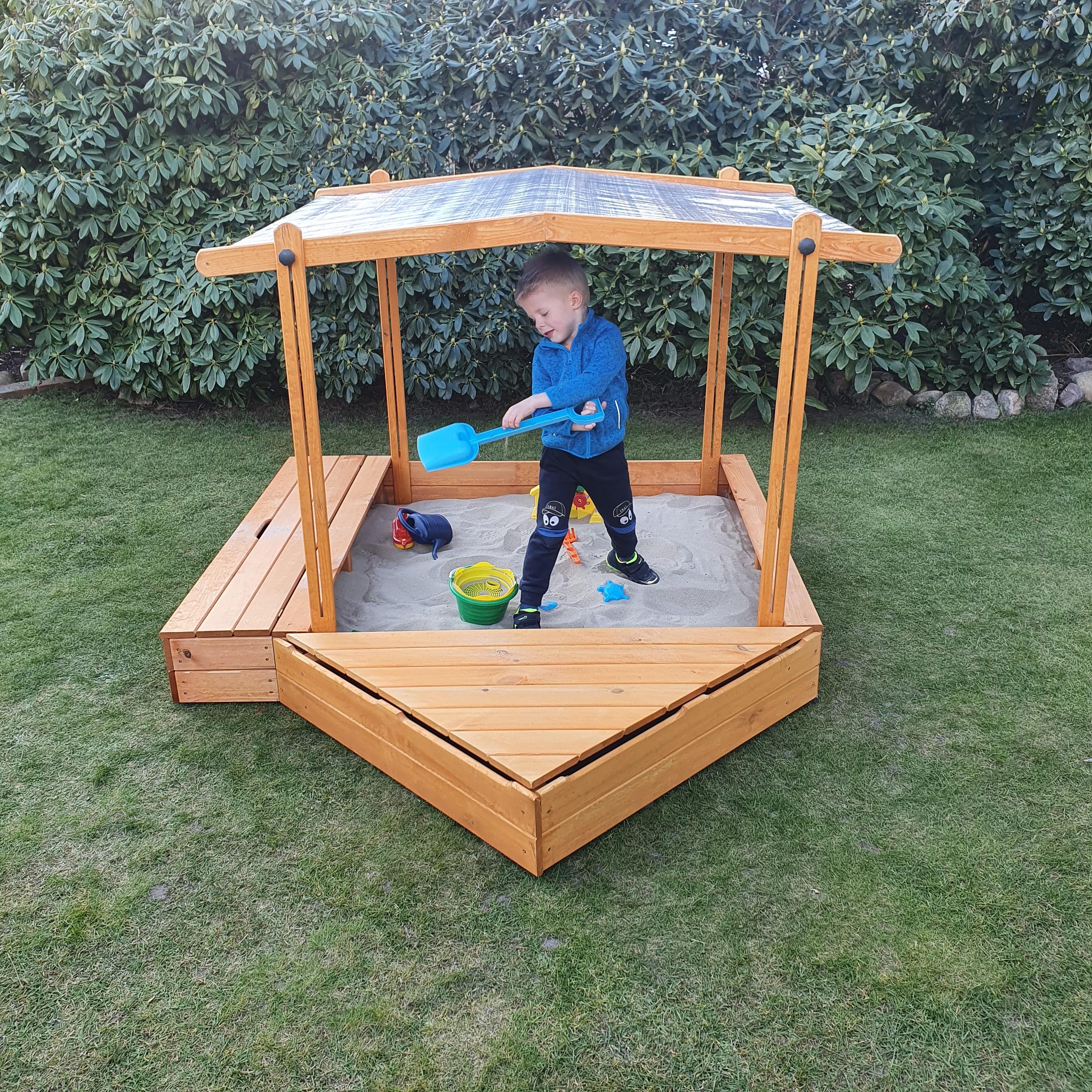 Sandkasten Multi 140x140x21 cm - inkl. Sitzbox + Bugbox + Dach Kiefer honigbraun