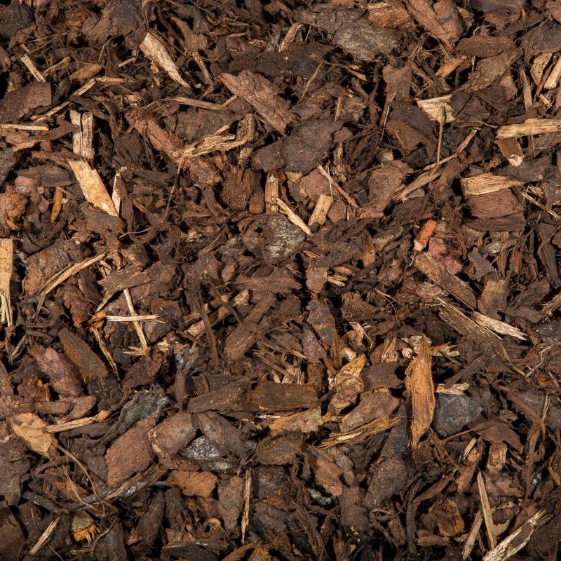 Natuurlijke bodembedekker van Belgische dennenschors (Epicea), korrelgrootte 25-40mm, verbetert de bodem en voorkomt onkruidgroei.