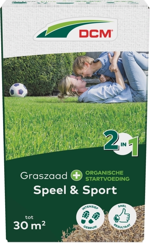 Groene verpakking van DCM Activo Plus graszaad voor speel- en sportgazons (30m²), met afbeelding van een gezin dat speelt op een groen gazon.