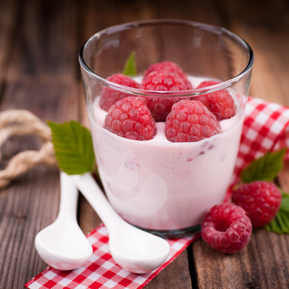 Eine Torte ohne Creme ist wie ein Sommer ohne Sonne – unsere fruchtige Beeren-Creme macht daraus ein unwiderstehliches Geschmackserlebnis!