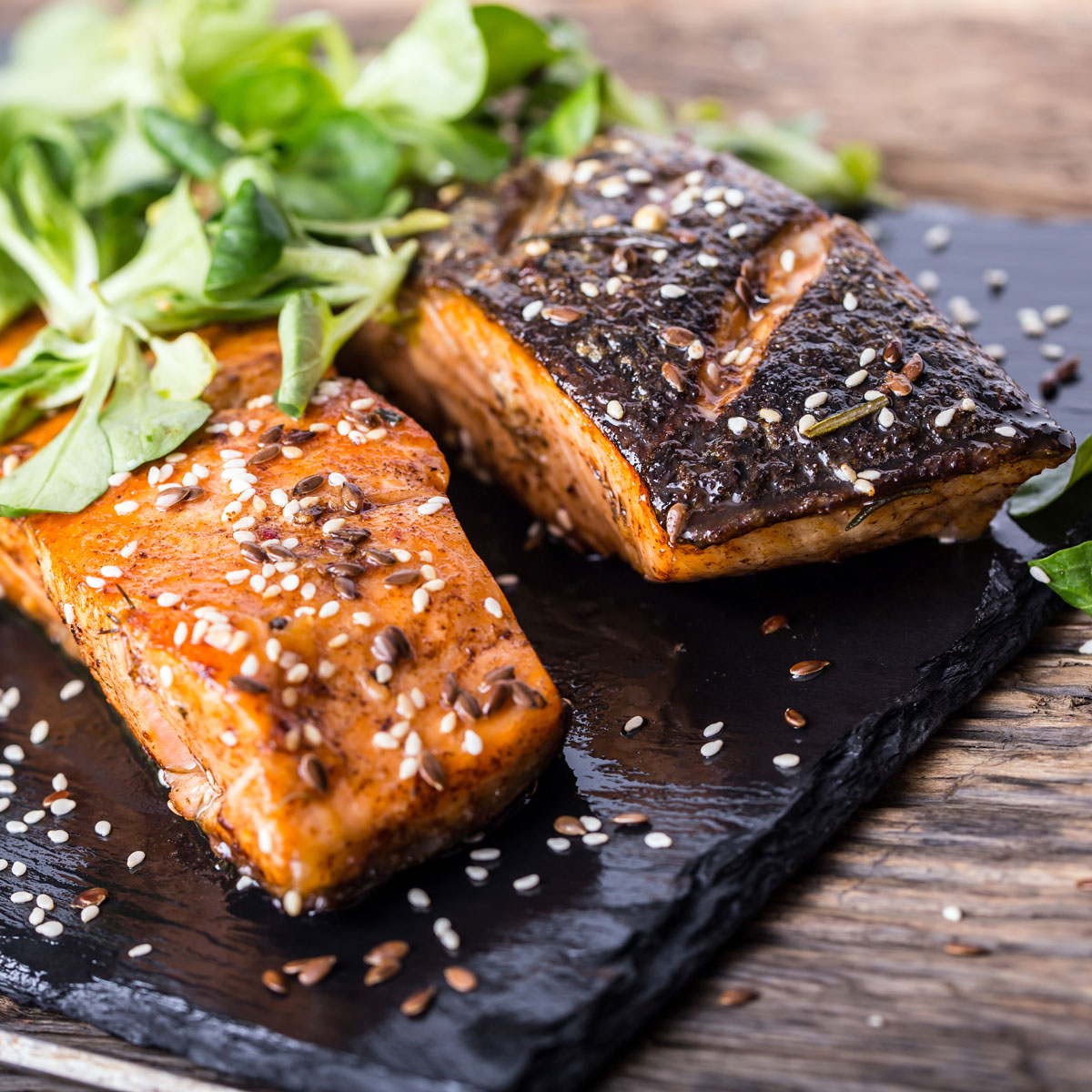 Lust auf Abwechslung? Diese Marinade bringt mit Sojasoße, Sesamöl und Zitronengras asiatisches Flair auf den Grill – perfekt für Fisch, Hähnchen, Tofu oder Gemüse! Schnell zubereitet mit dem Lurch Multi Chopper.