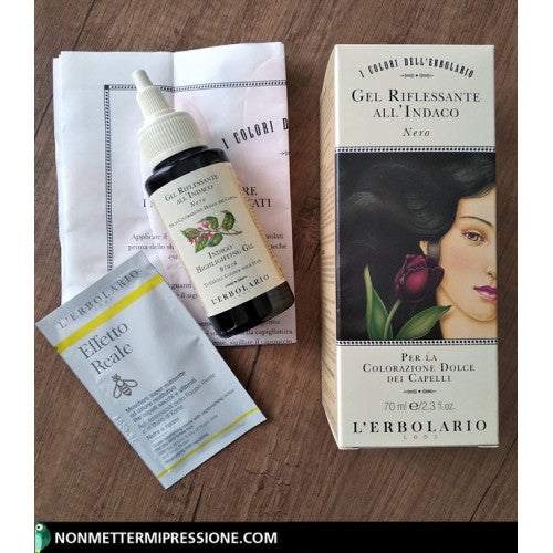 Gel colorante per capelli con nero indaco