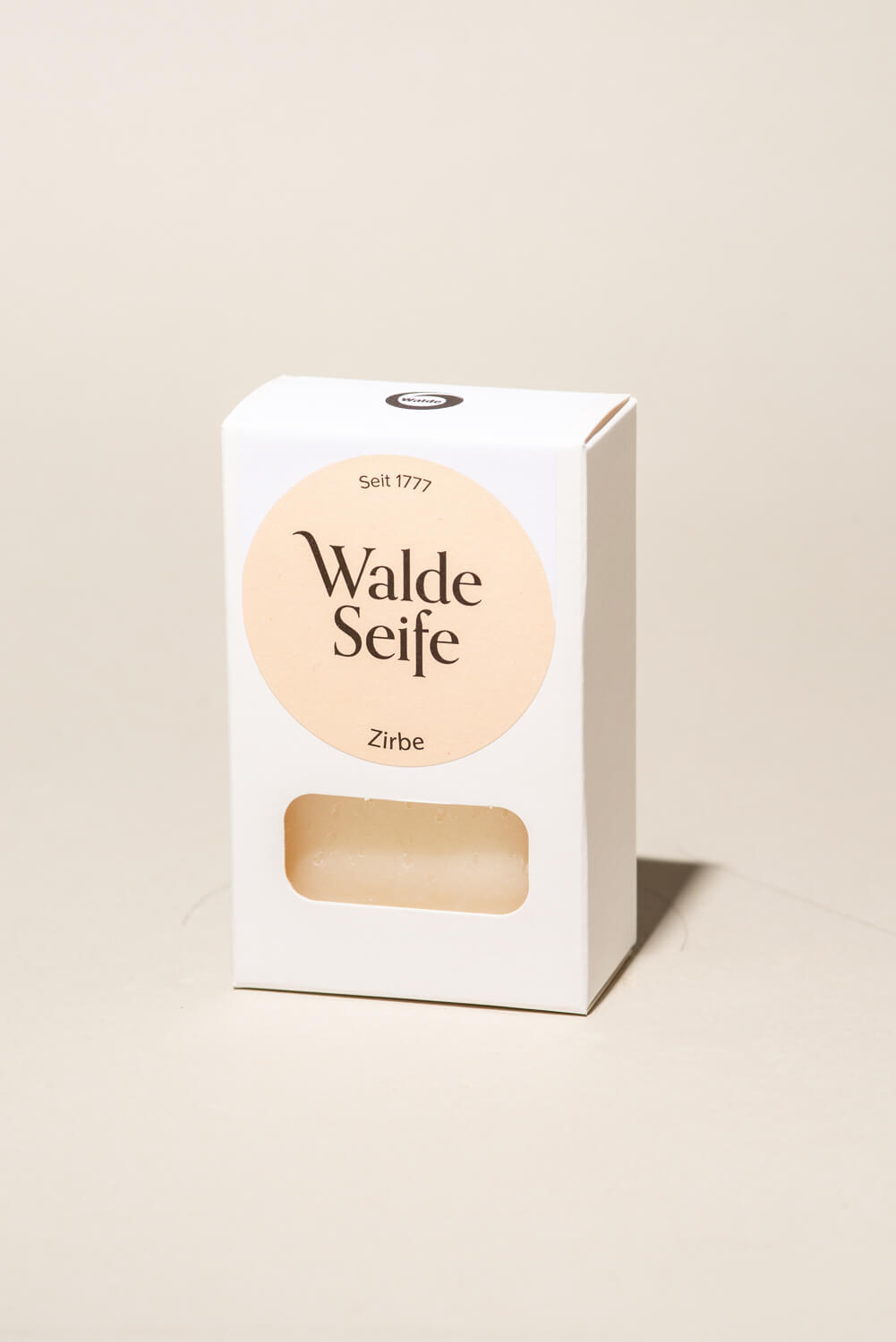 walde-seife-handgeschopfte-seife-zirbe Sapone di pino cembro fatto a mano