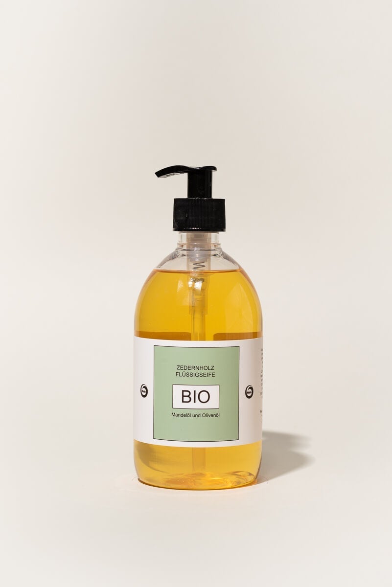 Sapone organico liquido al legno di cedro