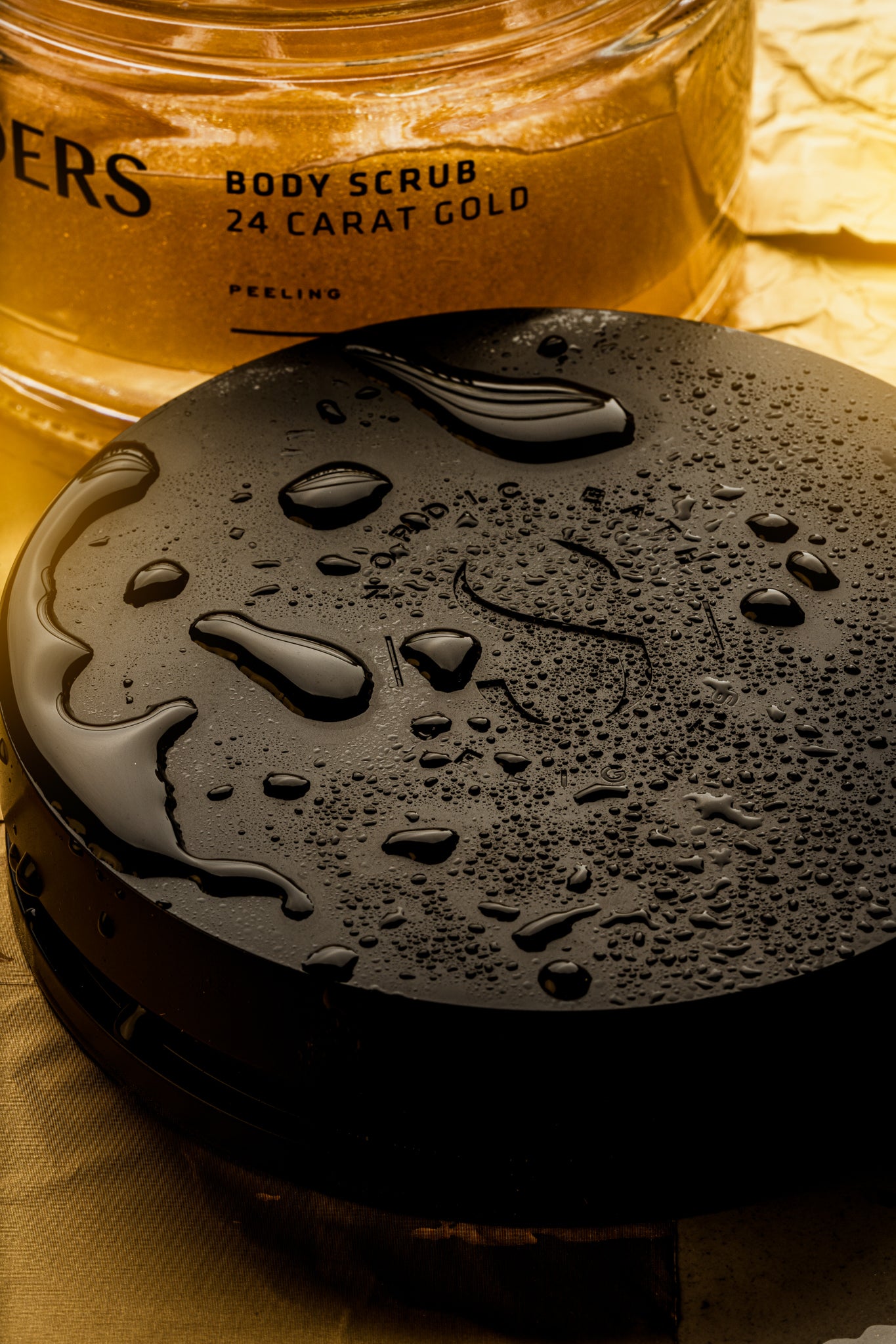 stenders-scrub-body-24-carat-gold-mood2 Gommage corporel or 24 carats