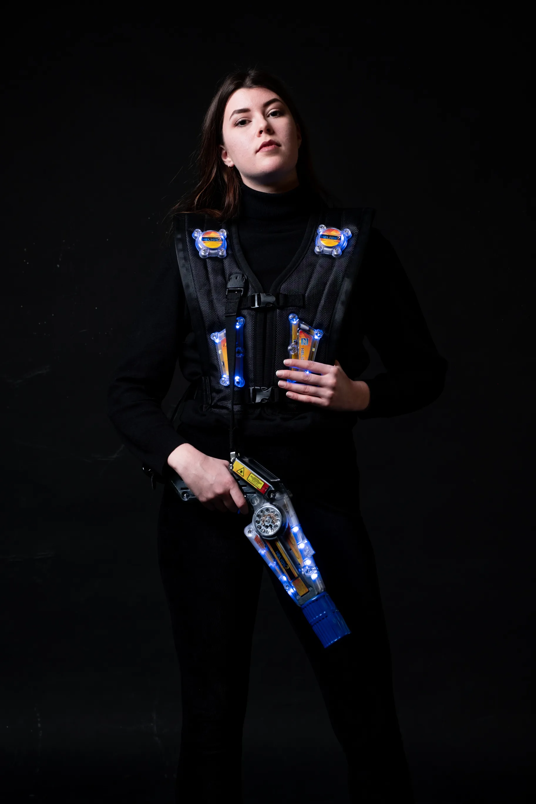 Gamerin beim Lasertag in der Zone Arena – Spannung und Strategie im Spiel