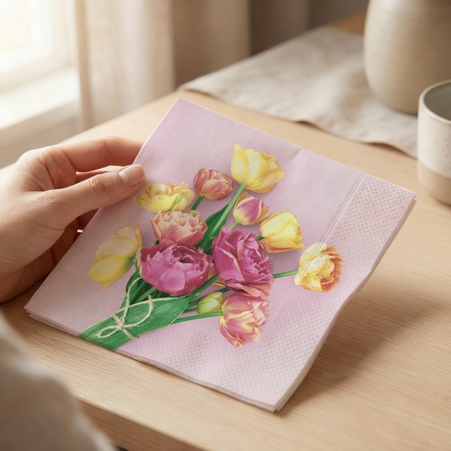 20 Servietten Herald of Spring - Frühlingsstrauss auf rosa 33x33cm