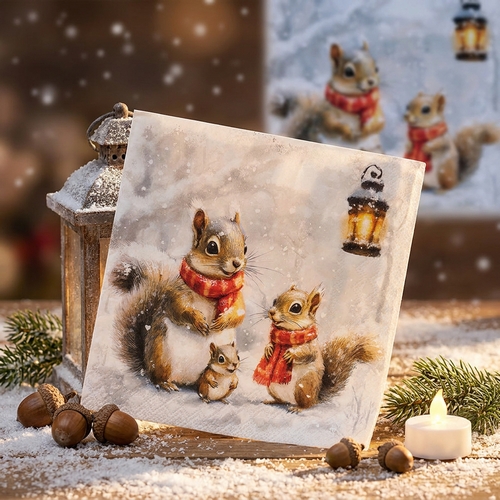20 Servietten Squirrel Family - Winter-Eichhörnchen an Laterne 33x33cm
