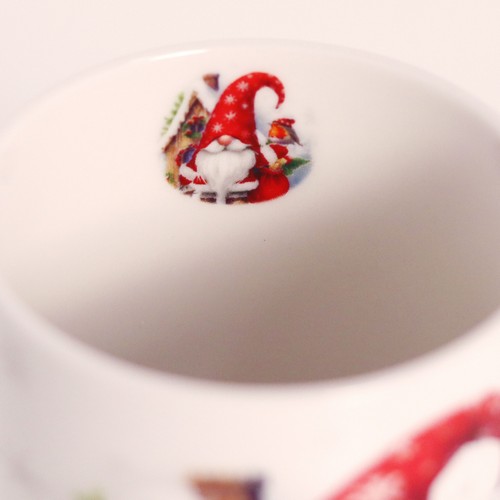 Tasse aus Porzellan Gnom Edik - Weihnachtszwerg Edik 0,32L, Höhe 10,5cm