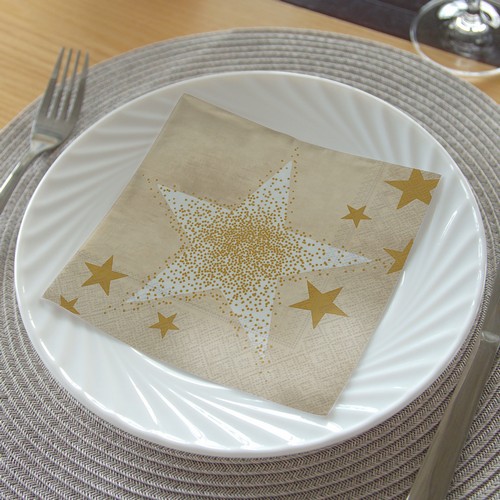 20 Servietten Shining Stars cream gold - Goldener Schimmer auf Stern creme 33x33cm